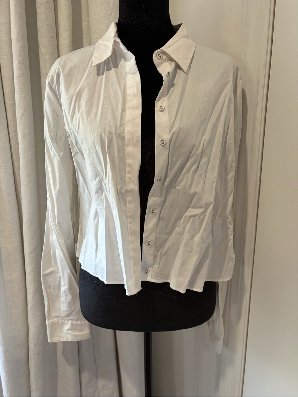 Kendall & Kylie White Button-Down Blouse
